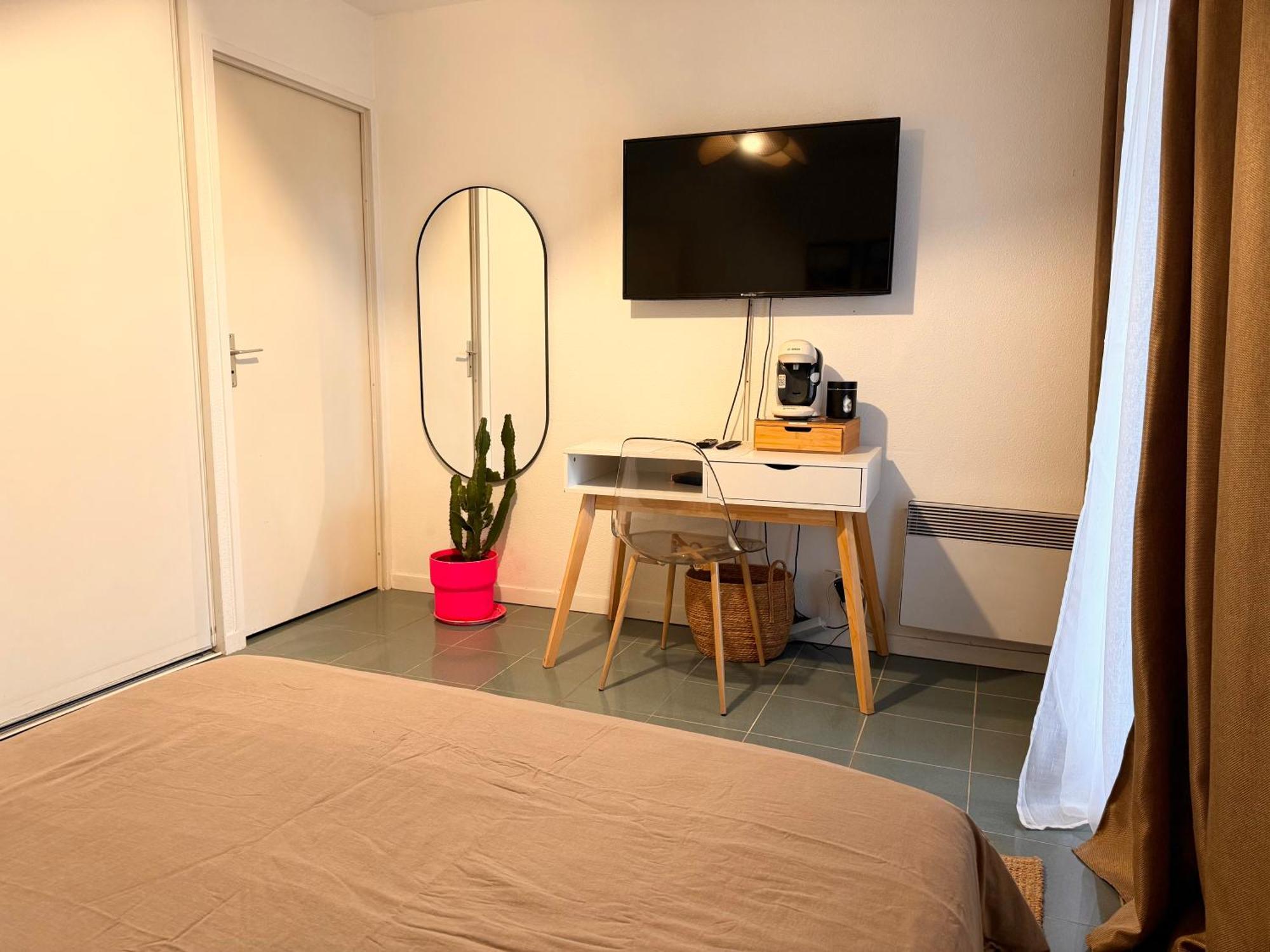 Studio Chill Spot Avec Balcon - 6 Min Capitole- Metro Compans A 2 Min - Wifi & Entree Autonome Toulouse Bagian luar foto